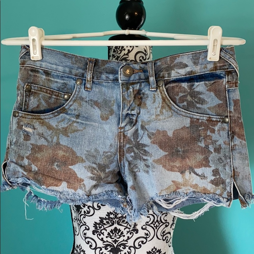 Free People Floral Cut Off Jean Shorts